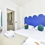 Charming And Cosy Flat Next To The Eiffel Tower