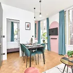 Charming And Cosy Flat Next To The Eiffel Tower